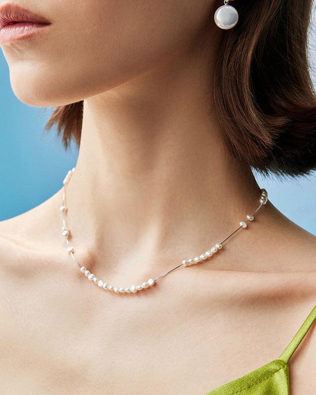 Elegant Pearl Necklace in Moonlight Design