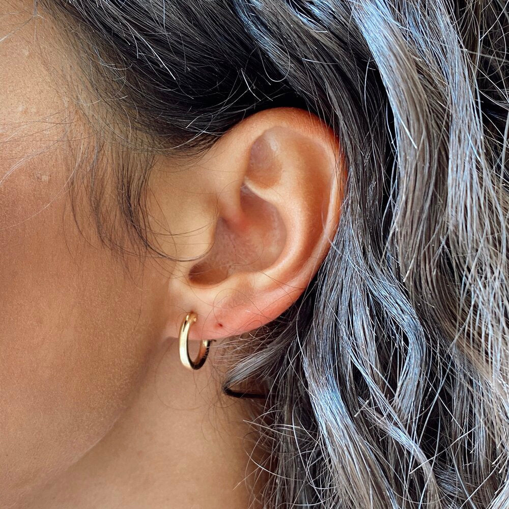 Simple Silver Everyday Hoop Earrings