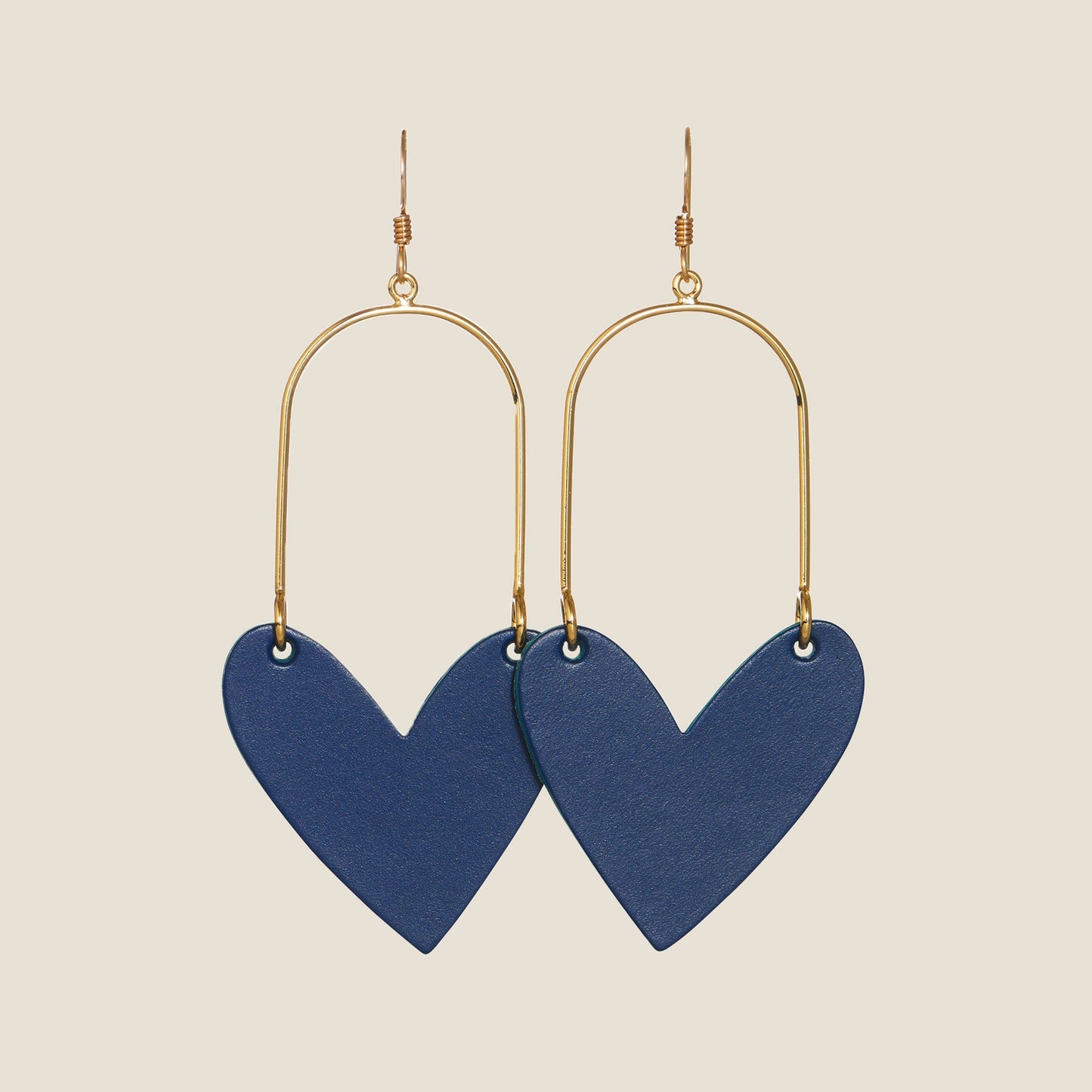 Navy Blue Sweetheart Necklace in Elegant Design