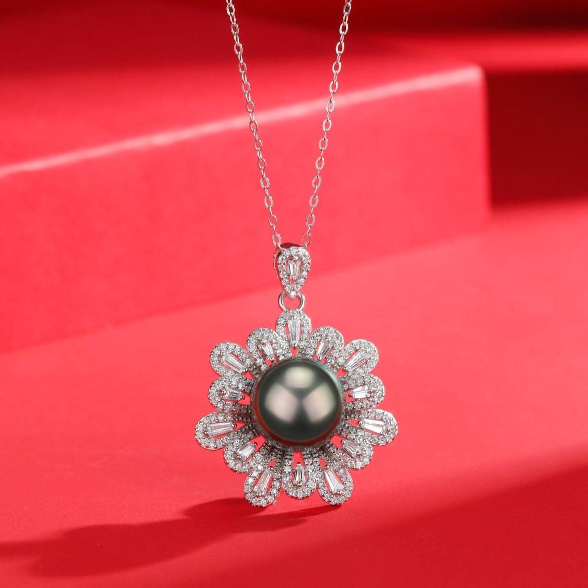 Tahitian Pearl Floral Design Pendant Necklace