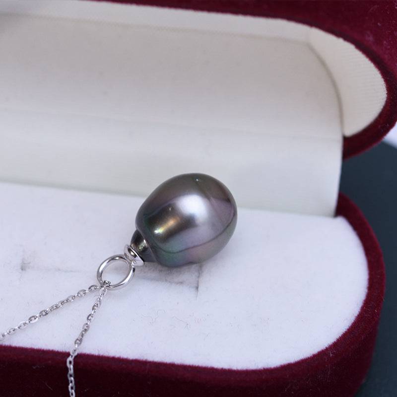 Baroque Pearl and Teardrop Pendant Necklace in Silver