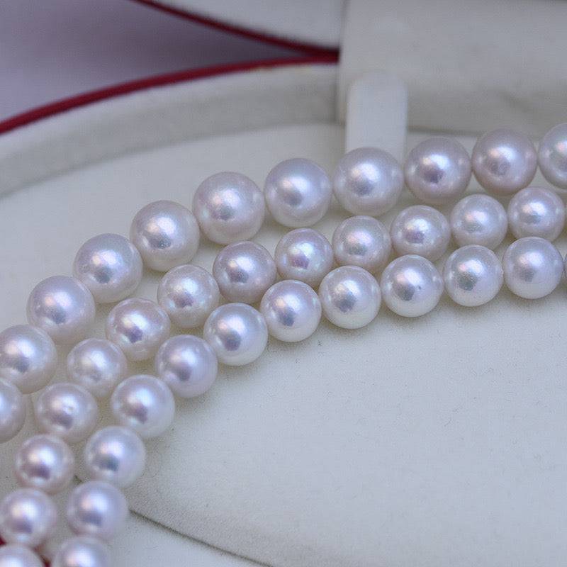 Graduated Strand Necklace with Large White Freshwater Pearls