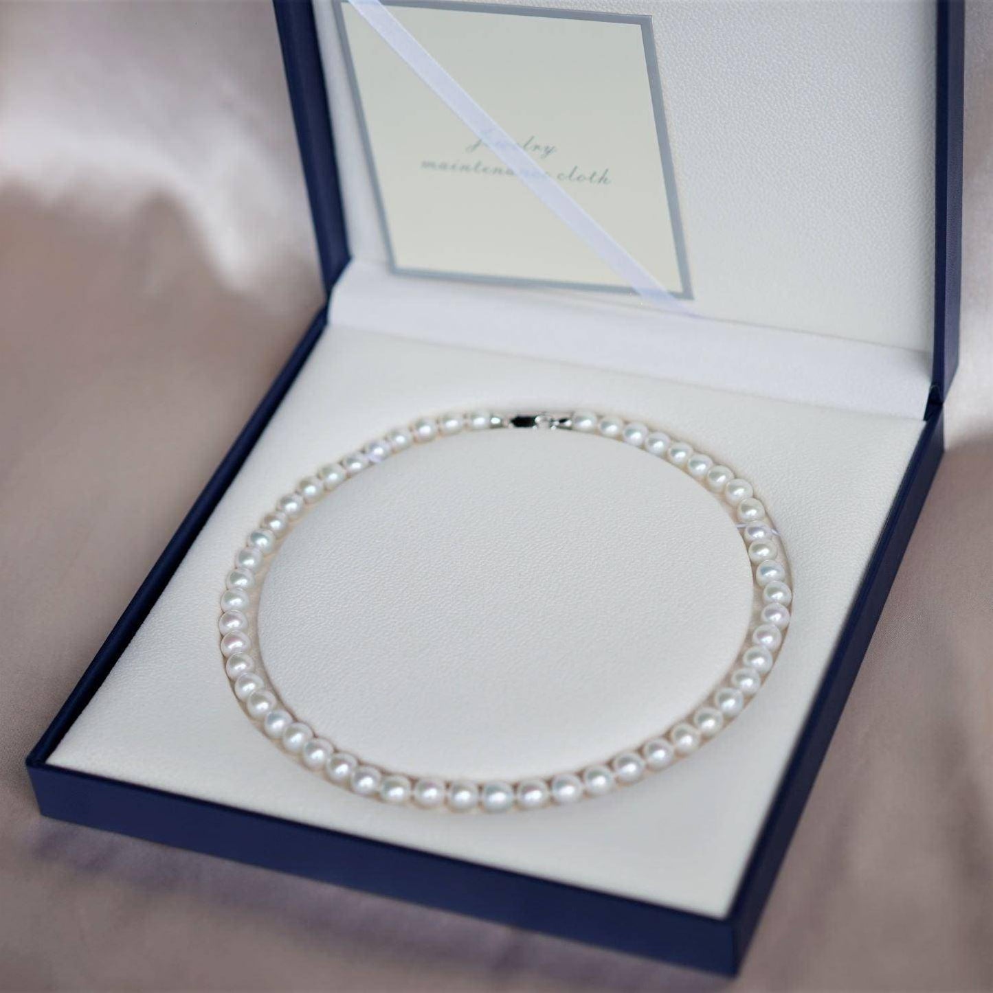 AAA White Akoya Pearl Necklace 8-9mm Size