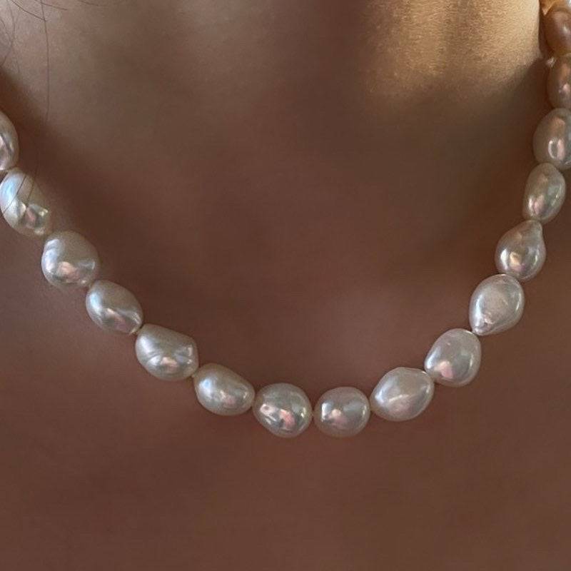 Baroque Pearl Necklace in Silver 9-10mm