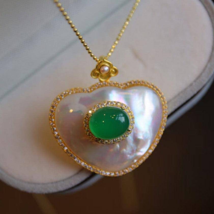 Green Onyx and Mother of Pearl Pendant Necklace