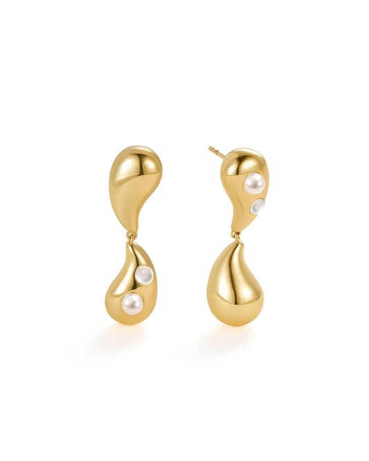 Pearl Drop Earrings in Elegant Design 1