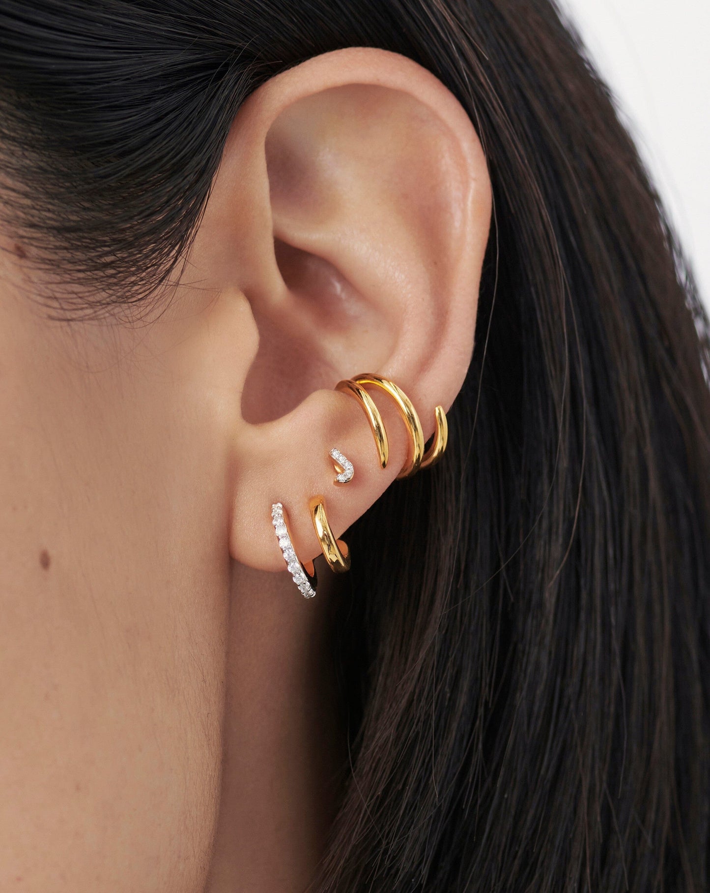 Initial J Single Stud Earring in 18k Gold Vermeil