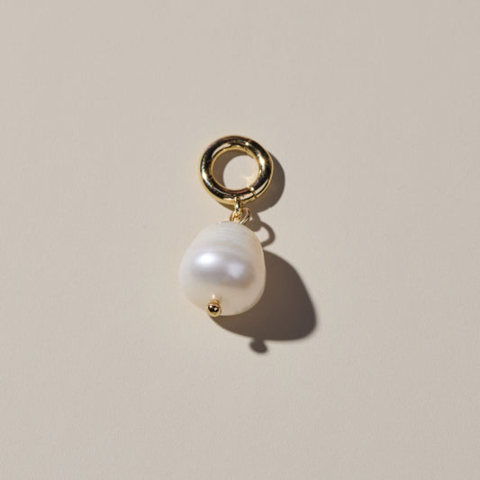 Elegant Pearl Charm Pendant Accessory