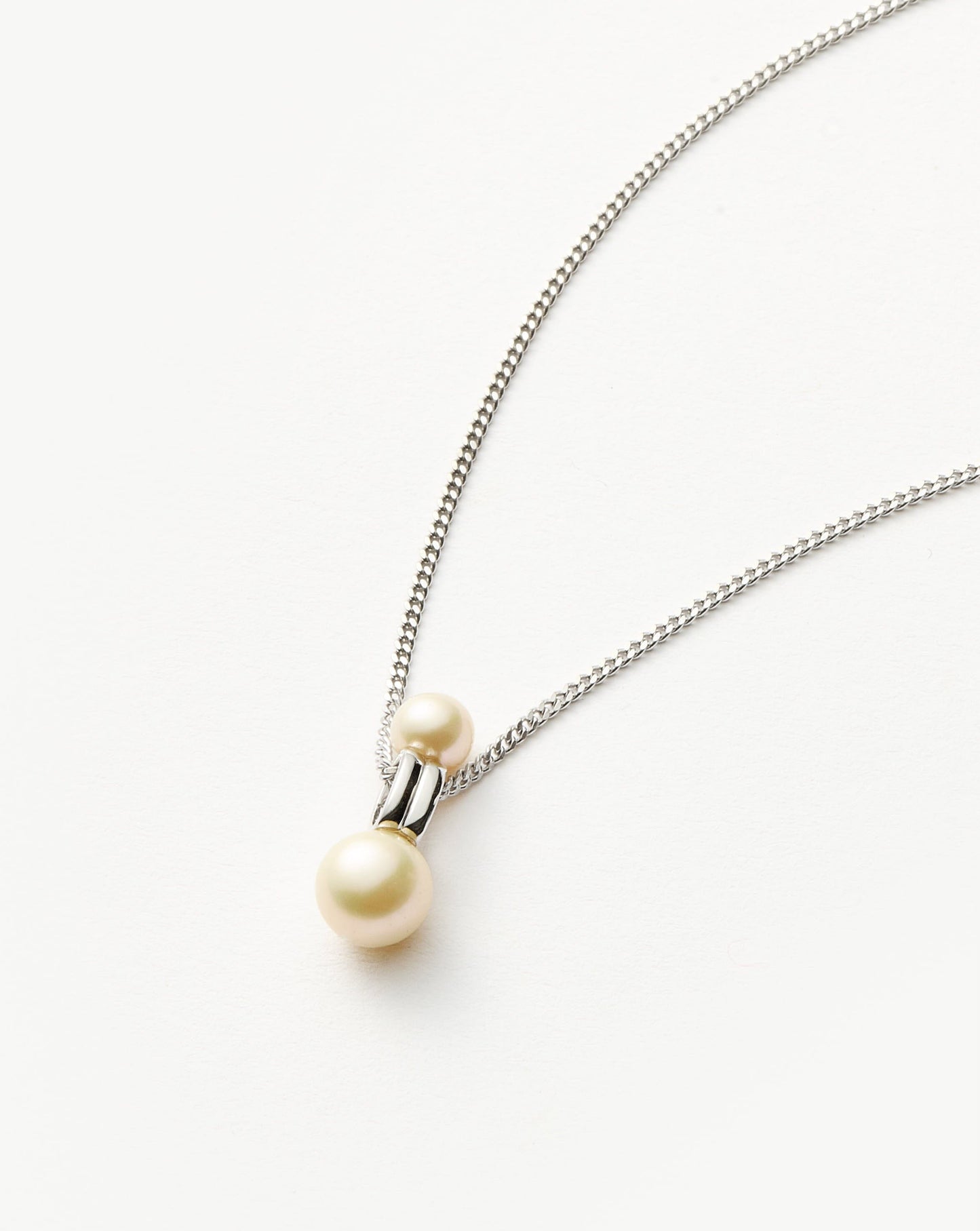 Sterling Silver Pearl Ridge Pendant Necklace