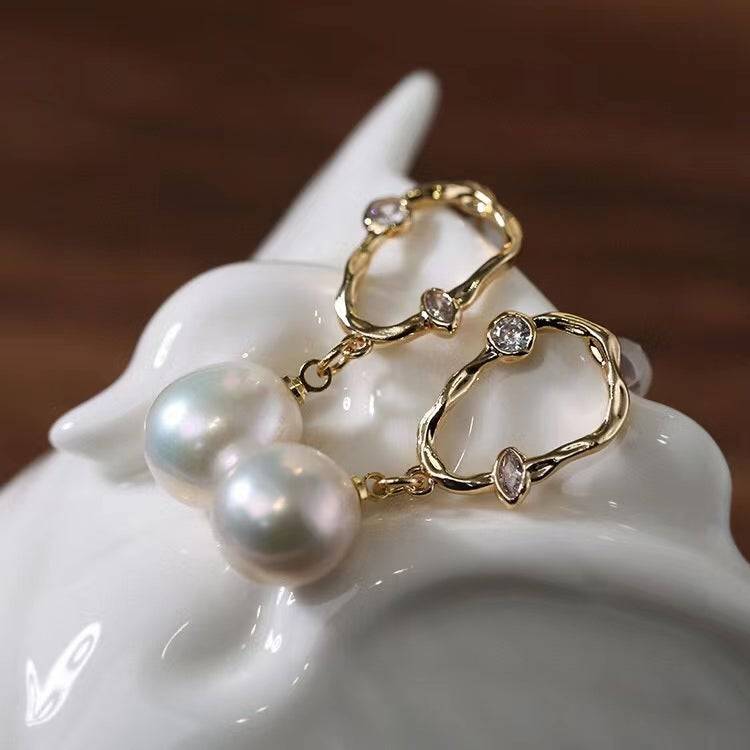 Unique Irregular Pearl Drop Earrings Design