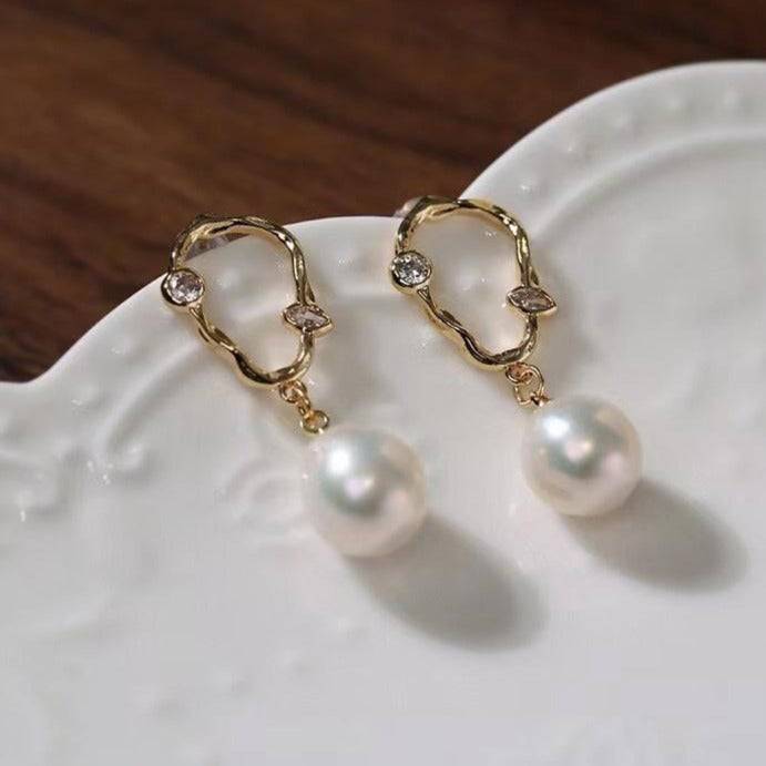 Unique Irregular Pearl Drop Earrings Design