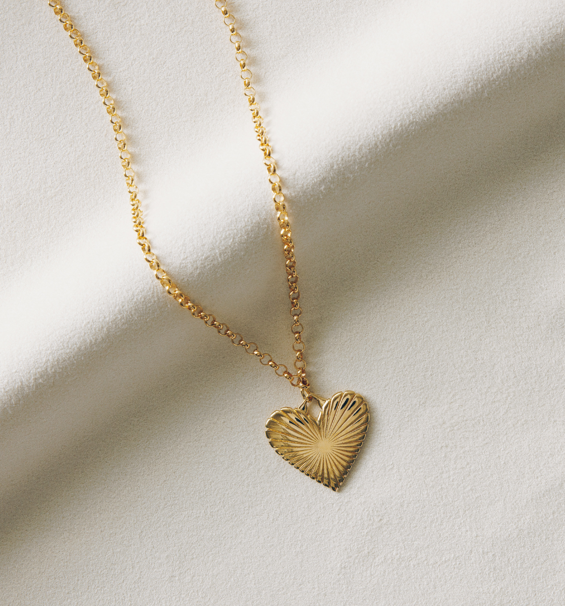 Ribbed Heart Necklace in Gold Finish