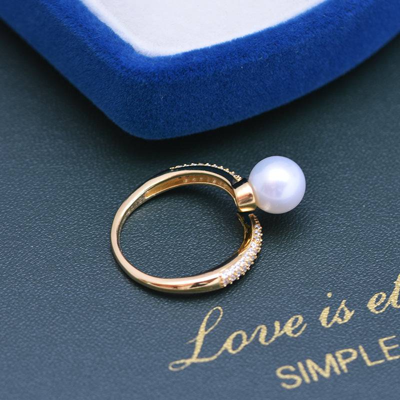 Freshwater Pearl and Zirconia Ring in Thalassa Style