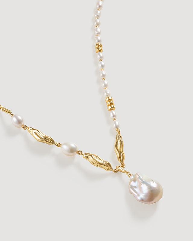 Baroque Pearl Necklace with Ripple Design