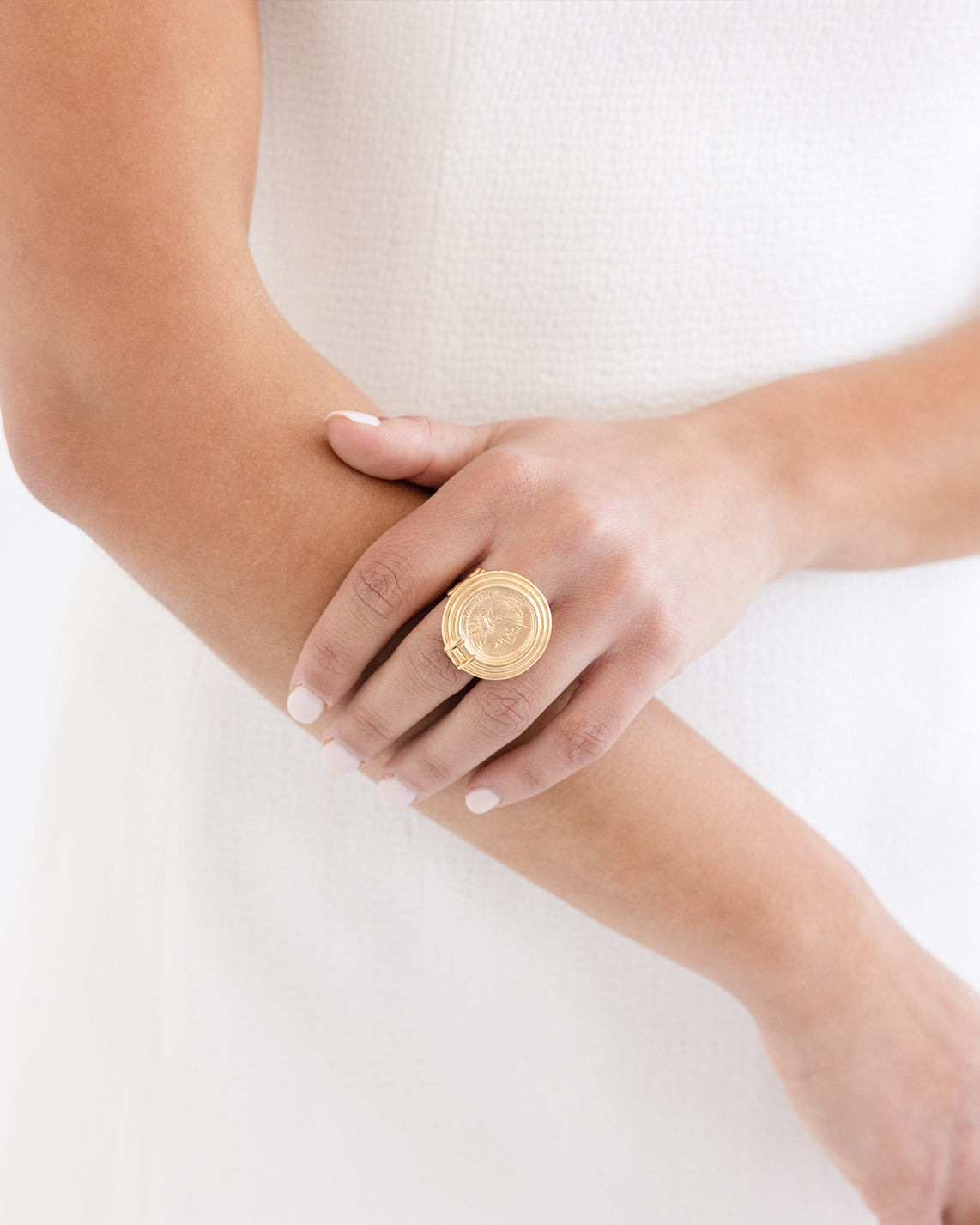 Silver Roma Coin Ring Design for Unique Style