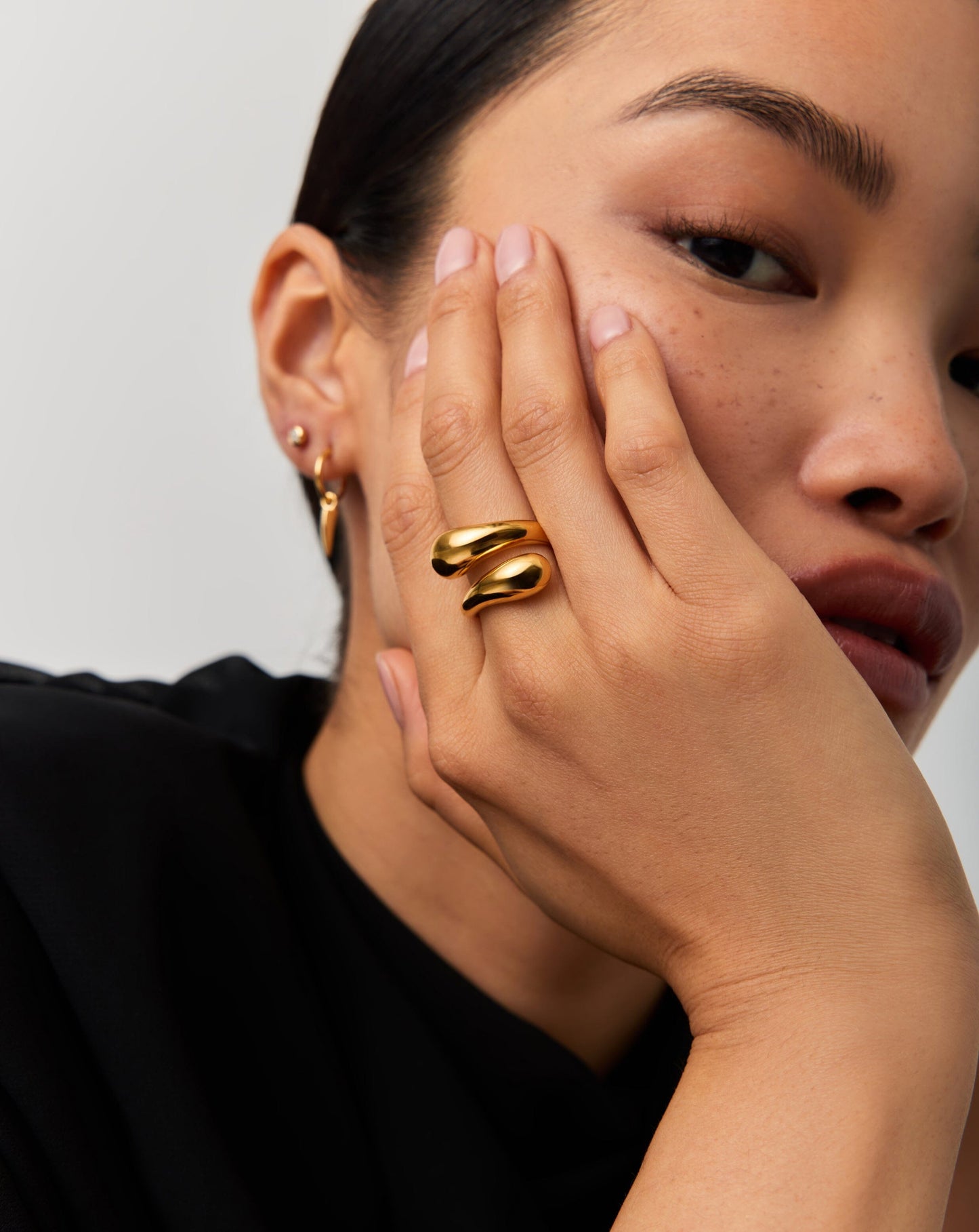 Sculptural Crossover Ring in 18k Gold Vermeil