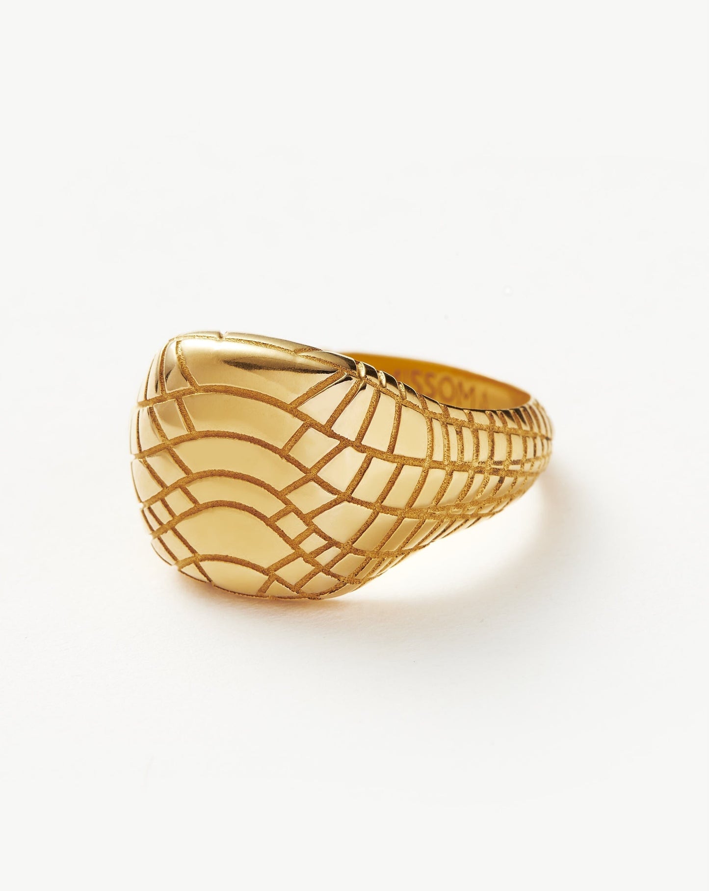 Textured Serpent Design Signet Ring in Gold Plating