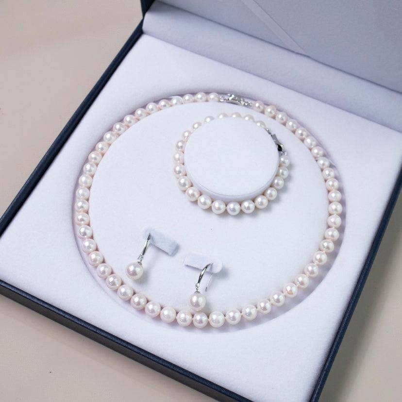 Three Piece White Freshwater Pearl Jewelry Set 1