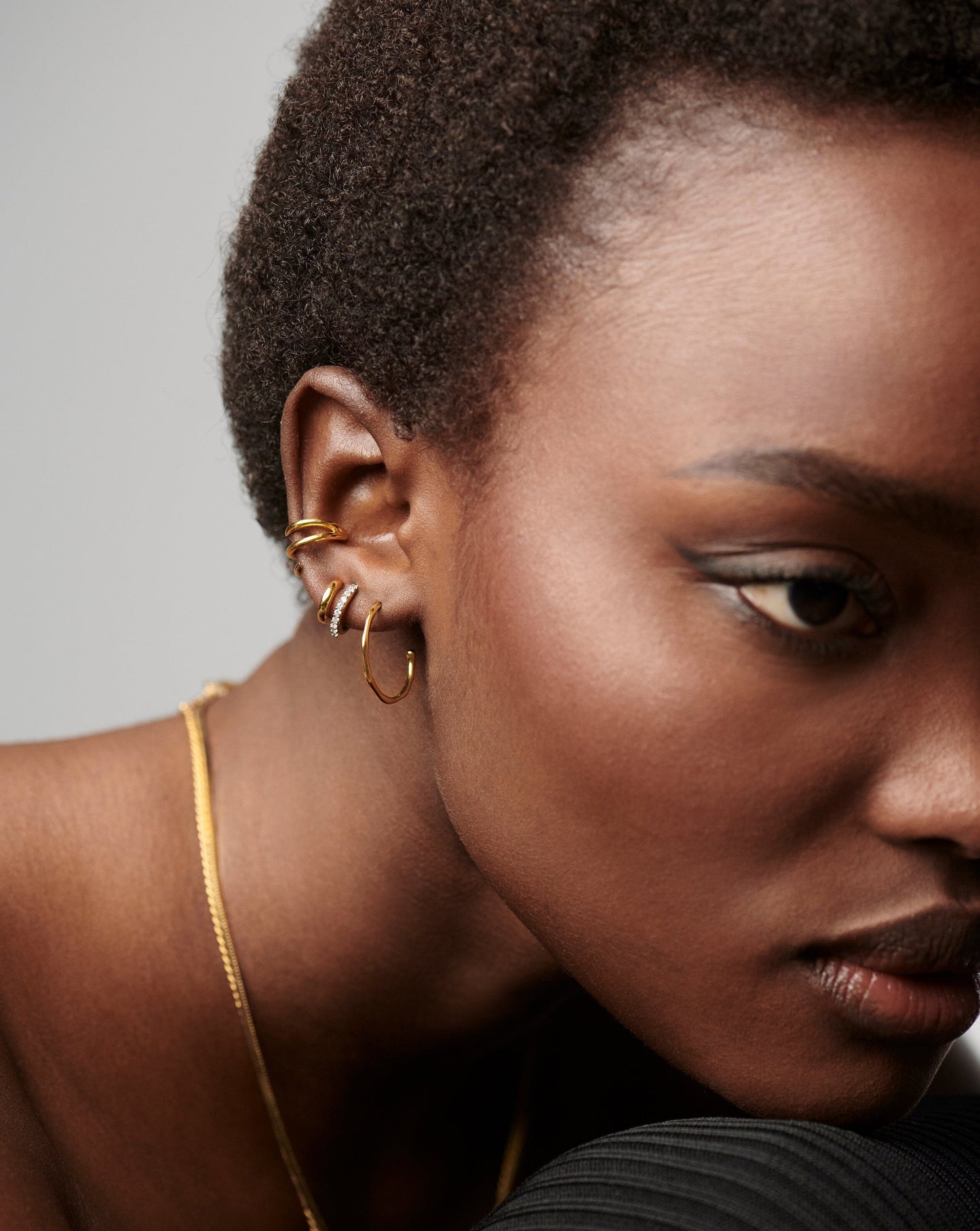 Small Textured Hoop Earrings in Metal