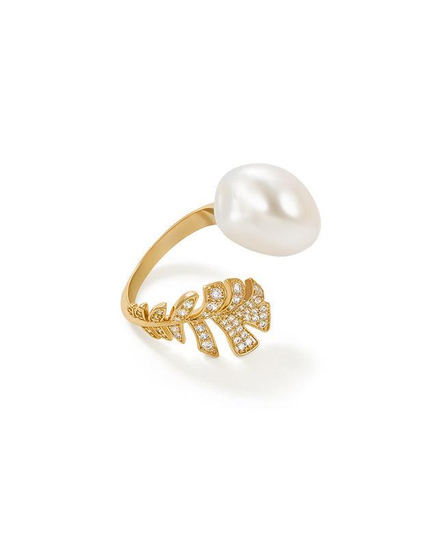 Baroque Pearl Ring in Elegant Design