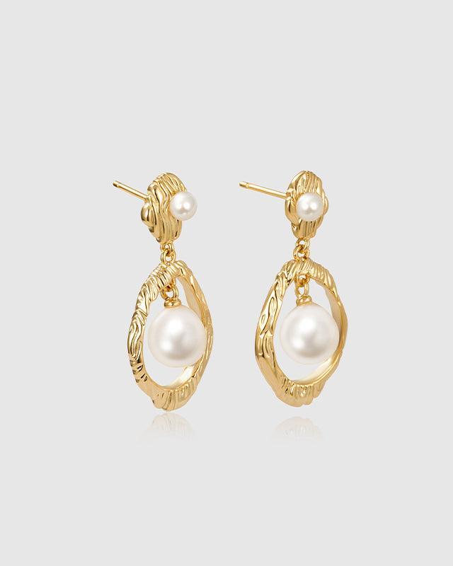 Baroque Pearl Drop Earrings in Timeless Design