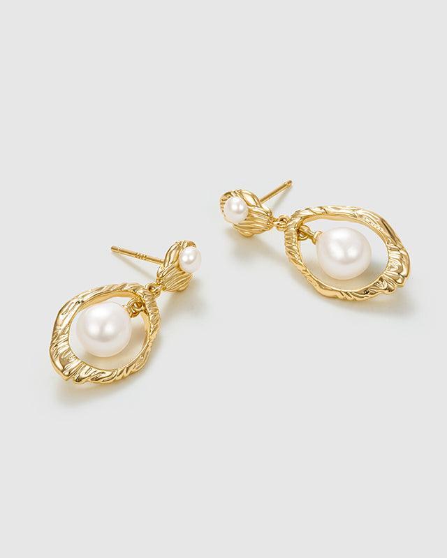 Baroque Pearl Drop Earrings in Timeless Design