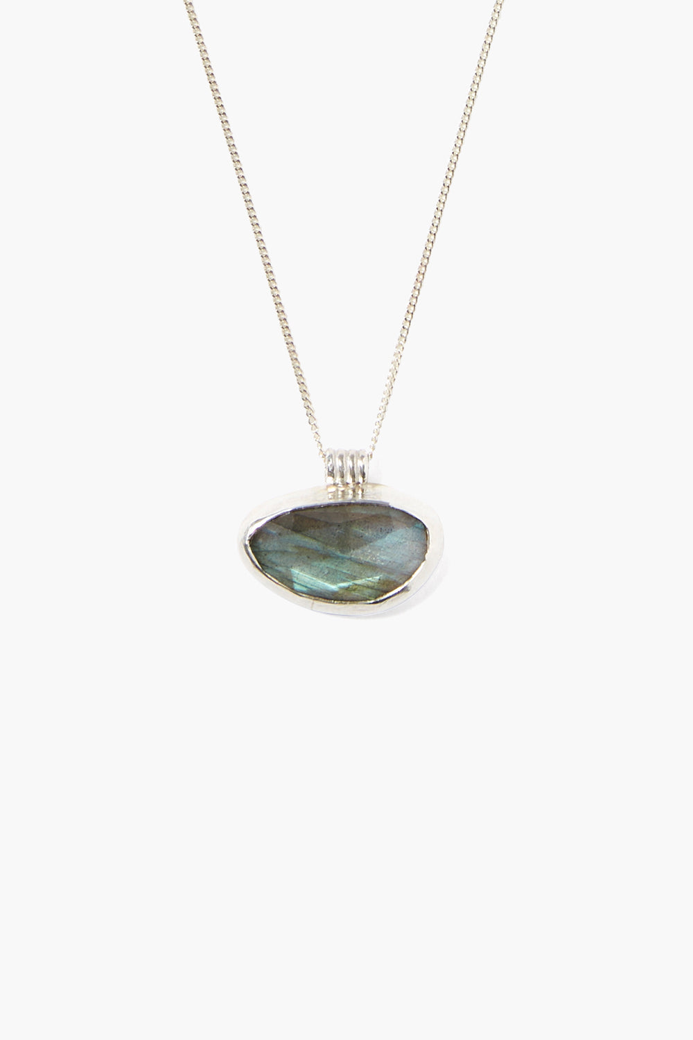 Labradorite Necklace in Elegant Design 1