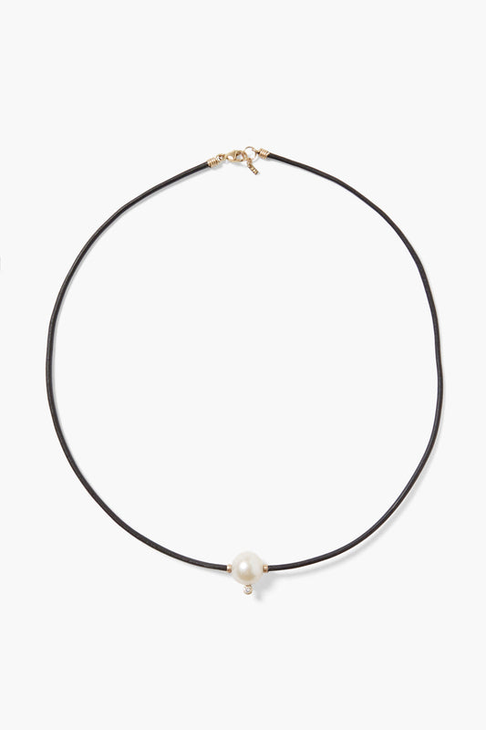 14k Gold Necklace with White Pearl