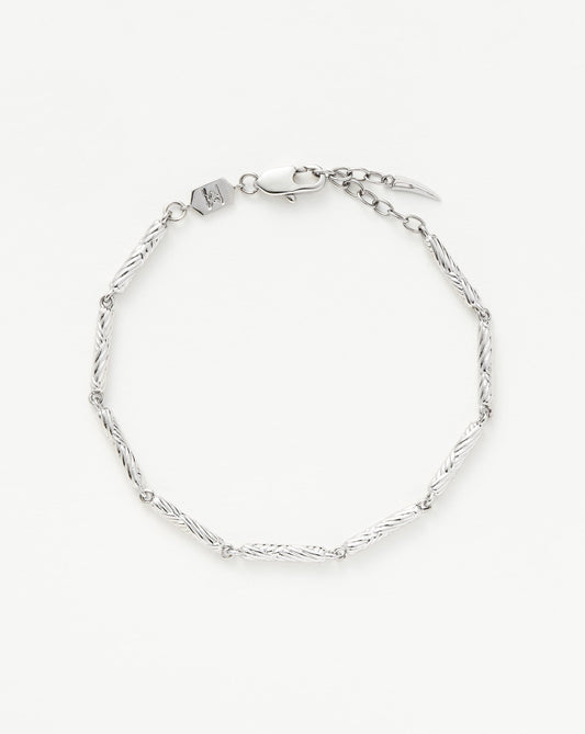 Wavy Ridge Design Silver Chain Bracelet