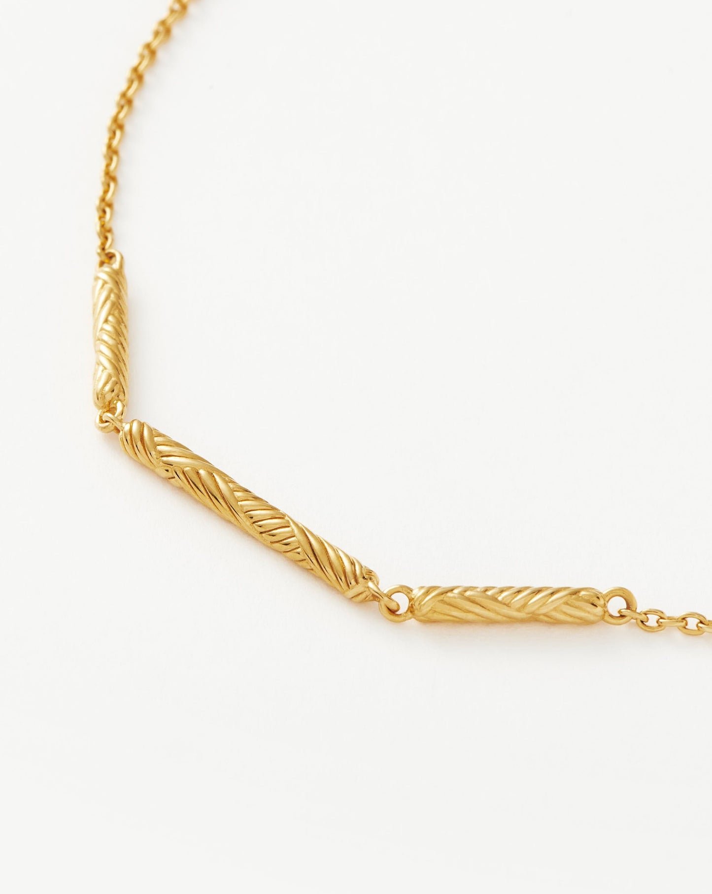 Extra Long Wavy Ridge Chain Necklace