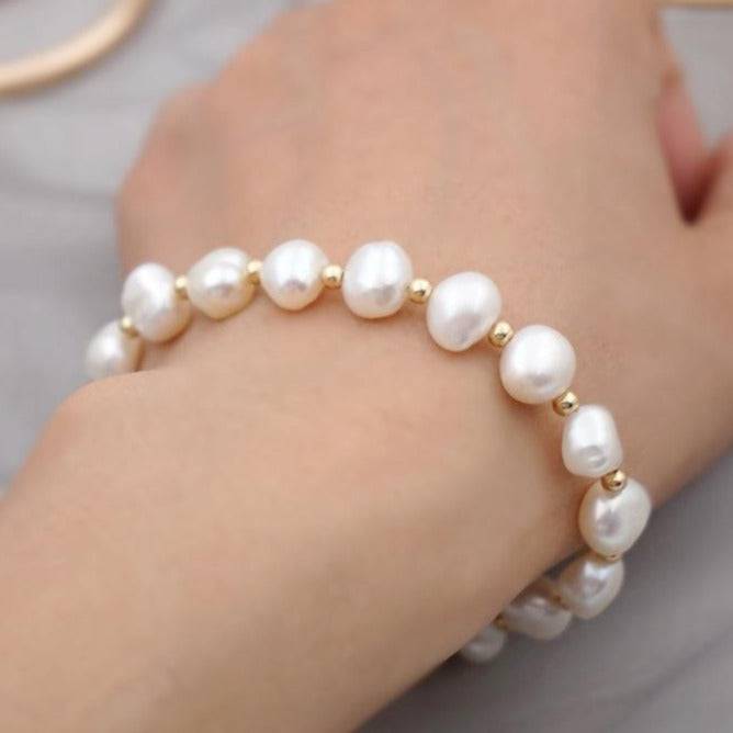 Elegant Coin Pearl Bracelet for Stylish Wear